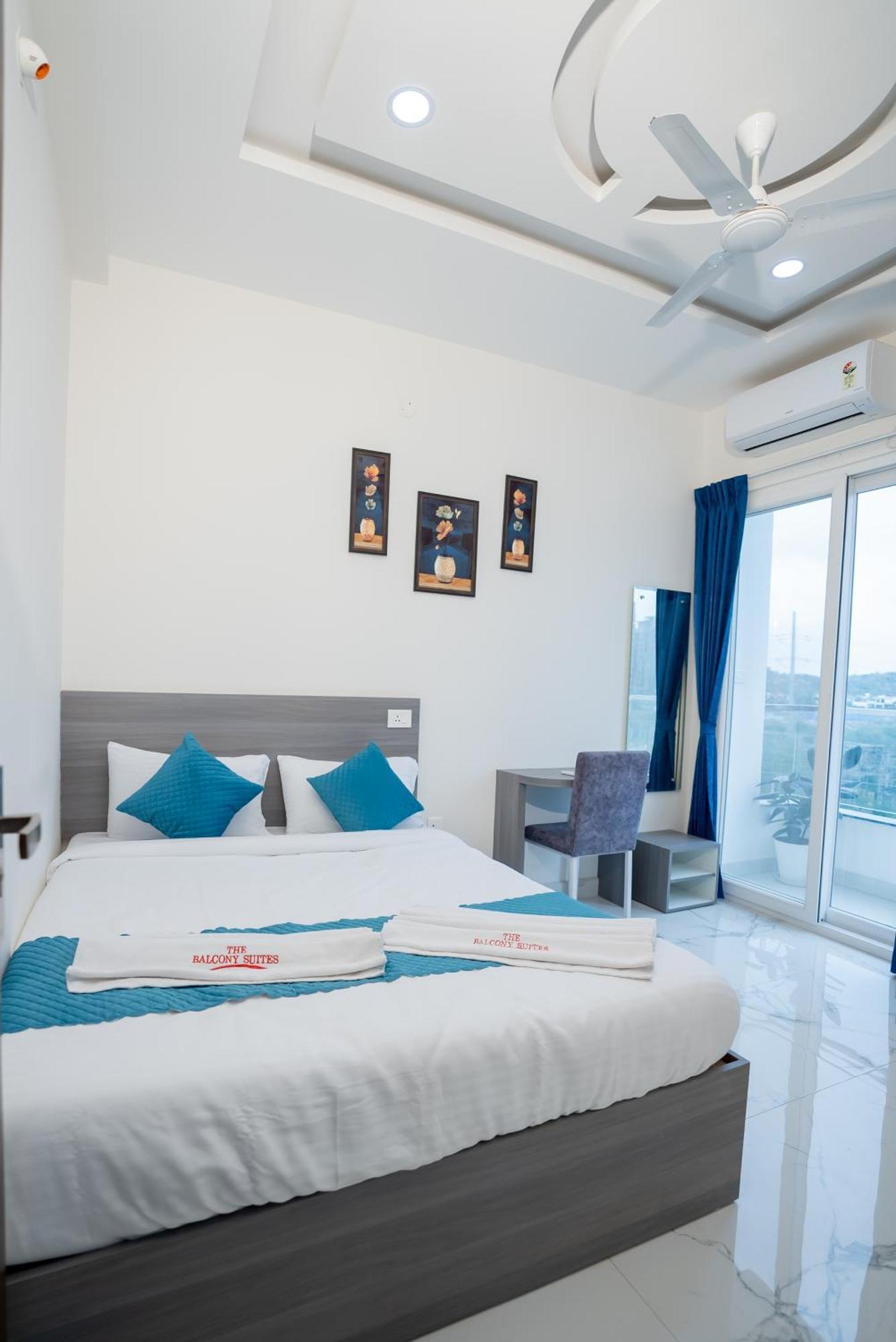 The Balcony Suites Гайдарабад Екстер'єр фото